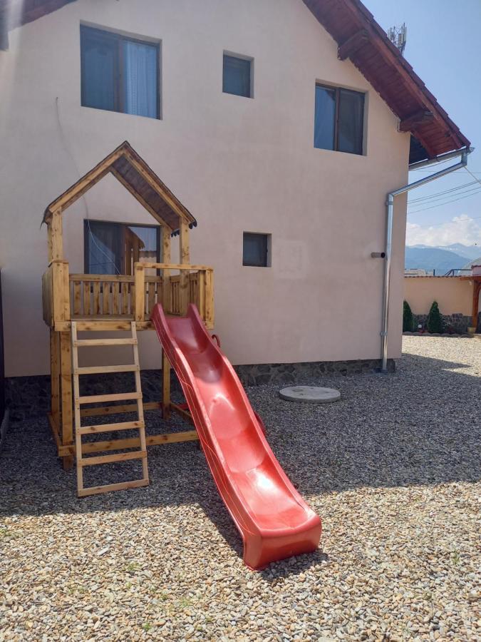 Casa Loredana * Cartisoara